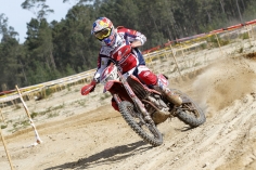 228-Johnny-Aubert-Bio6