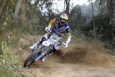 271-mathiasbellino_Husqvarna_Enduro_Team_2015_1117_a503ed7ba4